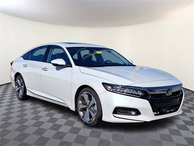 2020 Honda Accord Touring FWD photo