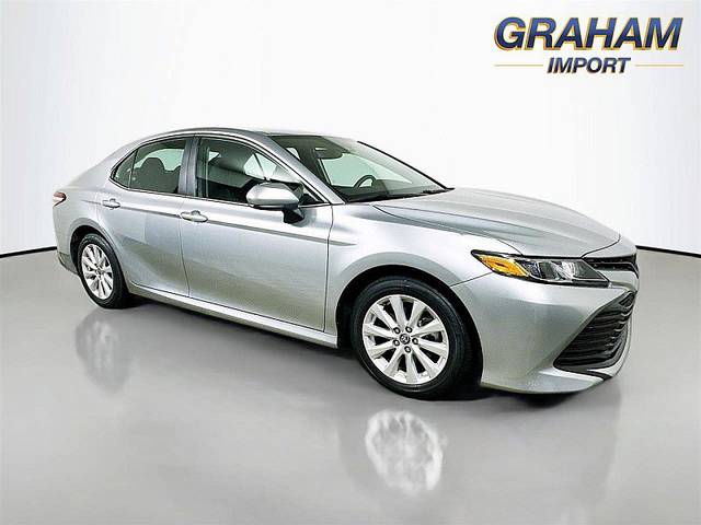2020 Toyota Camry LE FWD photo