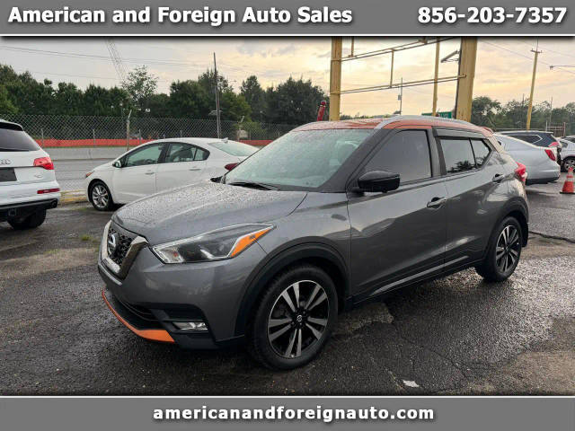 2020 Nissan Kicks SR FWD photo