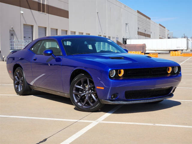 2020 Dodge Challenger SXT RWD photo