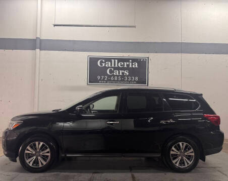 2020 Nissan Pathfinder S FWD photo