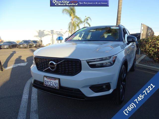 2021 Volvo XC40 R-Design AWD photo