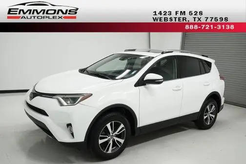 2018 Toyota RAV4 XLE FWD photo