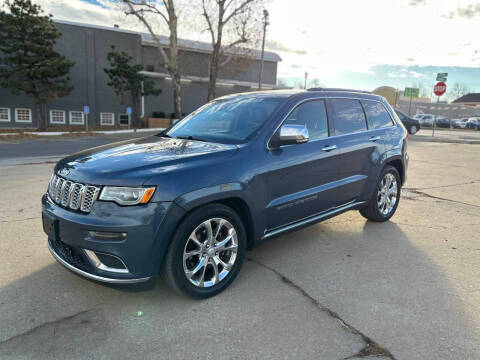 2019 Jeep Grand Cherokee Summit 4WD photo