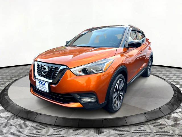 2020 Nissan Kicks SR FWD photo