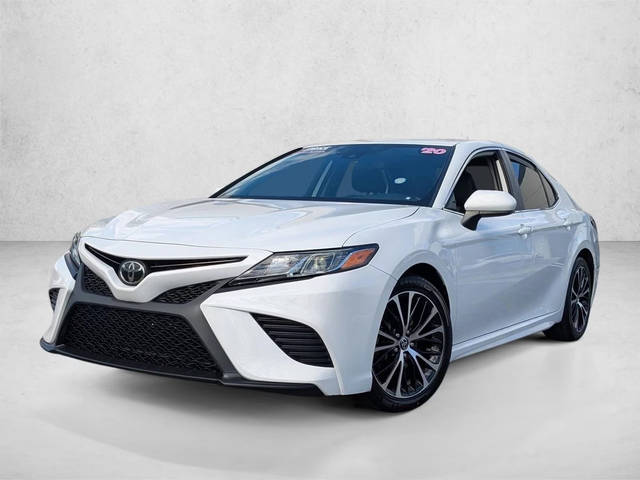 2020 Toyota Camry SE FWD photo