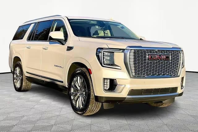 2021 GMC Yukon XL Denali RWD photo