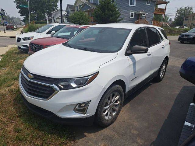 2020 Chevrolet Equinox LS FWD photo