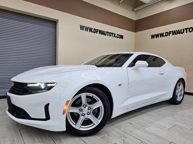 2020 Chevrolet Camaro 1LT RWD photo