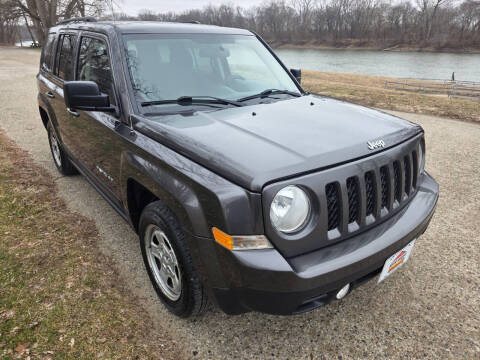 2015 Jeep Patriot Sport FWD photo