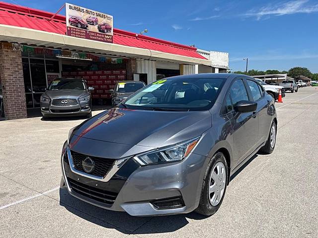 2020 Nissan Versa S FWD photo