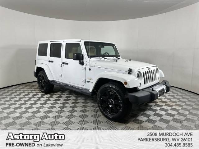 2015 Jeep Wrangler Unlimited Sahara 4WD photo