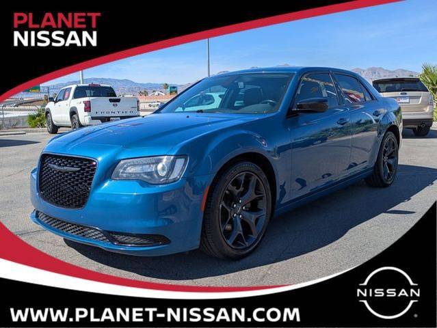2020 Chrysler 300 Touring RWD photo