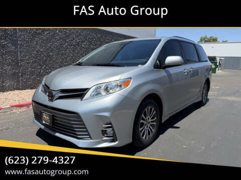 2019 Toyota Sienna XLE FWD photo