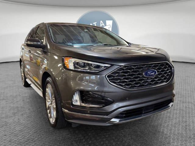 2020 Ford Edge Titanium AWD photo