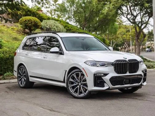 2021 BMW X7 M50i AWD photo