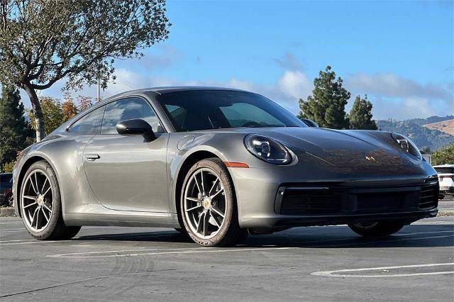 2021 Porsche 911 Carrera RWD photo