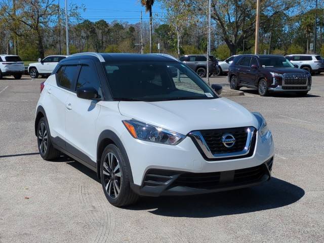 2020 Nissan Kicks SV FWD photo