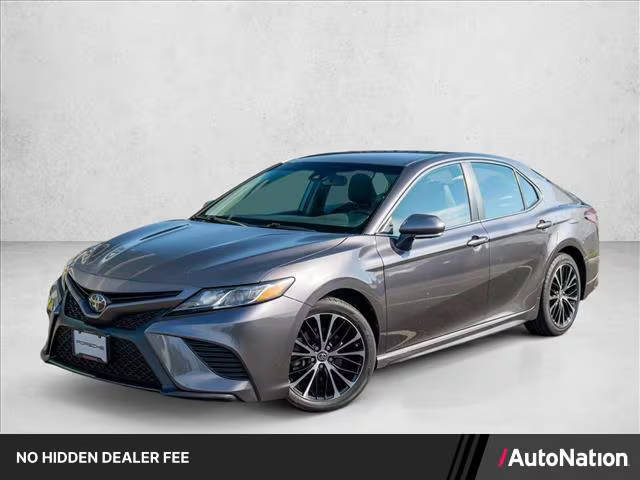 2018 Toyota Camry SE FWD photo
