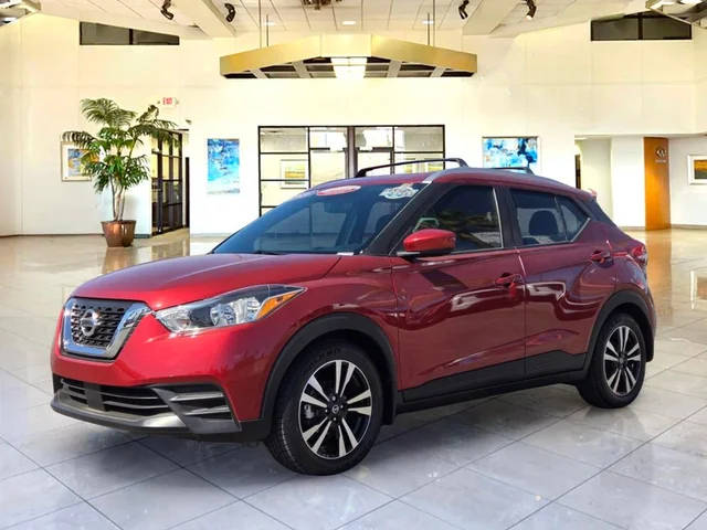 2020 Nissan Kicks SV FWD photo