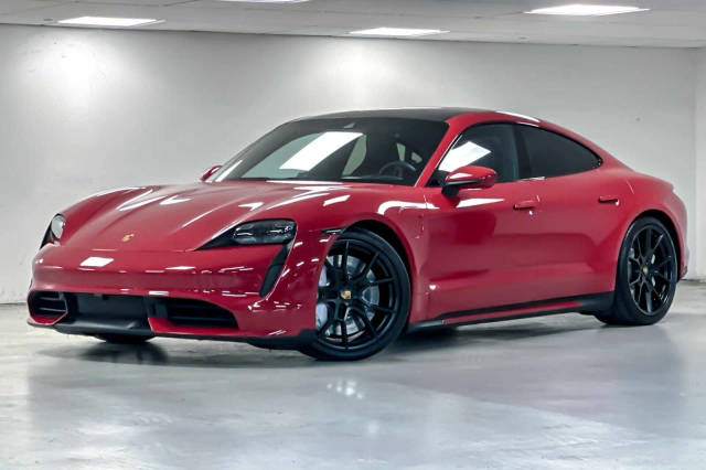 2020 Porsche Taycan Turbo AWD photo