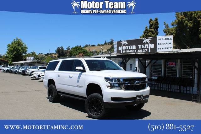 2020 Chevrolet Suburban LT 4WD photo