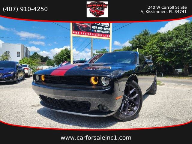 2020 Dodge Challenger SXT RWD photo