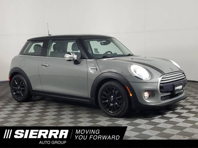 2015 MINI Hardtop 2 Door  FWD photo