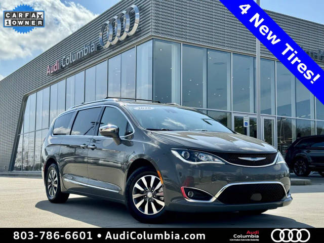 2020 Chrysler Pacifica Minivan Hybrid Limited FWD photo