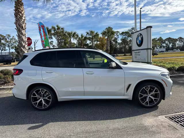 2021 BMW X5 M50i AWD photo