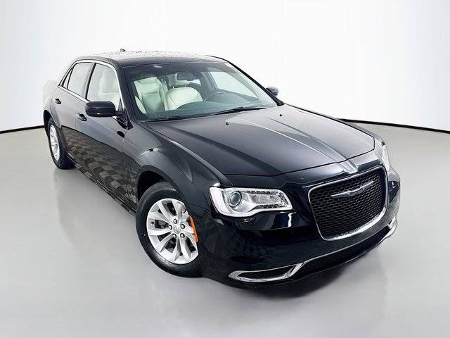 2020 Chrysler 300 Touring RWD photo