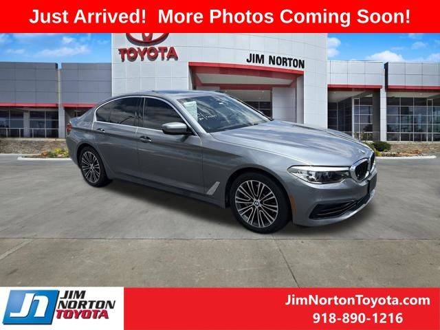 2019 BMW 5 Series 530i RWD photo