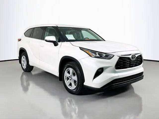 2020 Toyota Highlander LE AWD photo