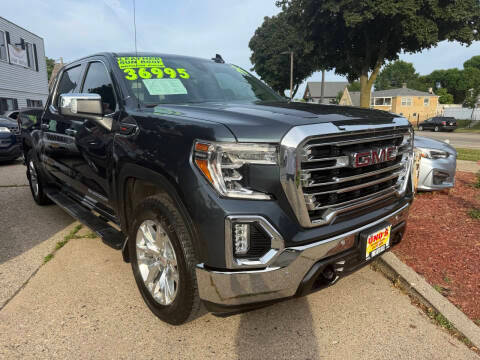 2020 GMC Sierra 1500 SLT 4WD photo
