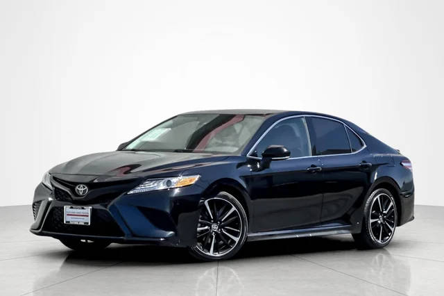 2020 Toyota Camry XSE FWD photo