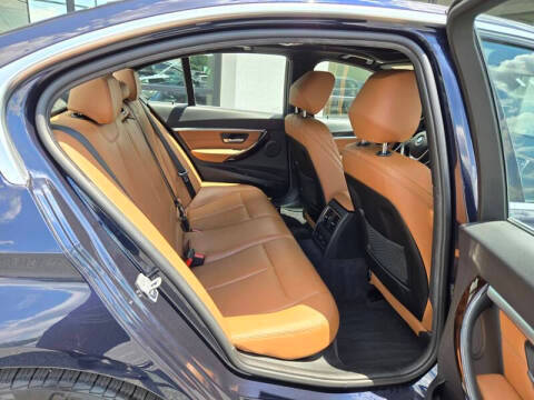 2017 BMW 3 Series 330i xDrive AWD photo