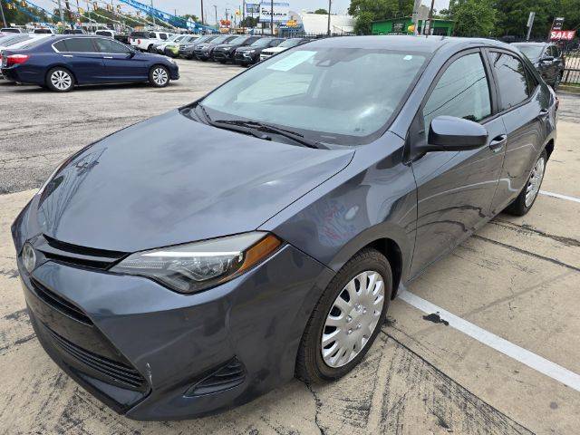 2019 Toyota Corolla LE FWD photo