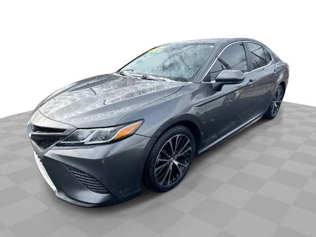 2019 Toyota Camry SE FWD photo
