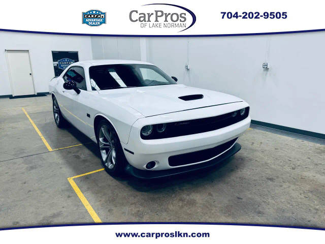 2020 Dodge Challenger R/T RWD photo