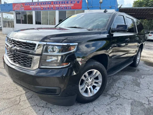 2020 Chevrolet Suburban LT 4WD photo