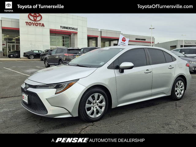 2021 Toyota Corolla LE FWD photo