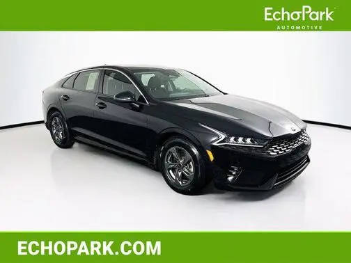 2021 Kia K5 LXS FWD photo