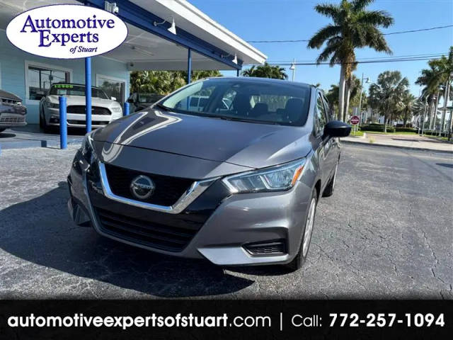 2020 Nissan Versa S FWD photo