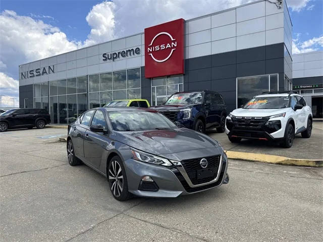 2020 Nissan Altima 2.5 SR AWD photo