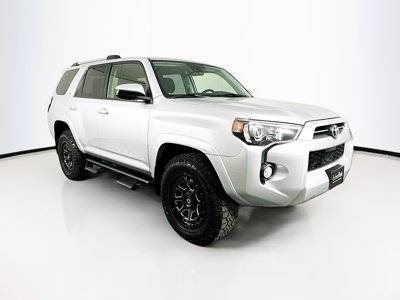 2020 Toyota 4Runner SR5 4WD photo