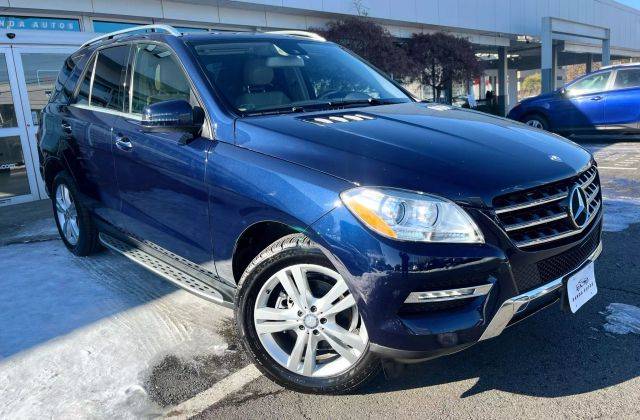 2015 Mercedes-Benz M-Class ML 350 AWD photo