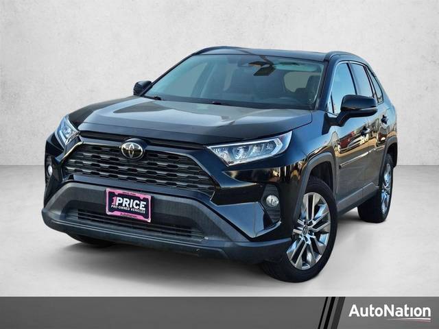 2020 Toyota RAV4 XLE Premium FWD photo