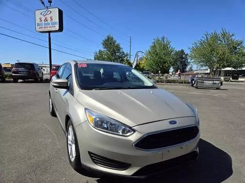 2016 Ford Focus SE FWD photo