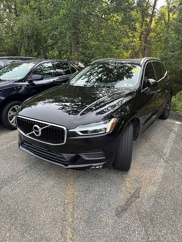 2021 Volvo XC60 Momentum AWD photo