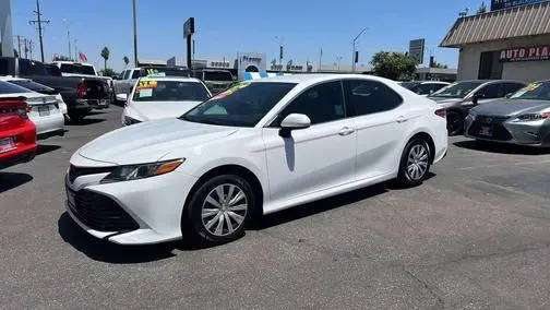 2020 Toyota Camry L FWD photo